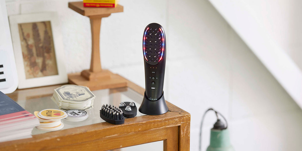 I tried out the Yaman Veda Hyper Lift Brush, a salon-only model